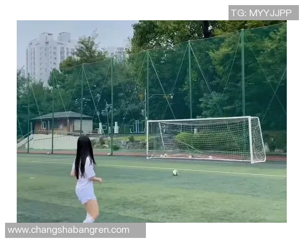 全球顶尖美女足球明星排行榜揭晓她们的魅力与实力并存