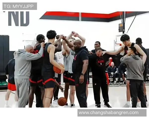 周强专访：从球场到人生的篮球旅程与成长回顾